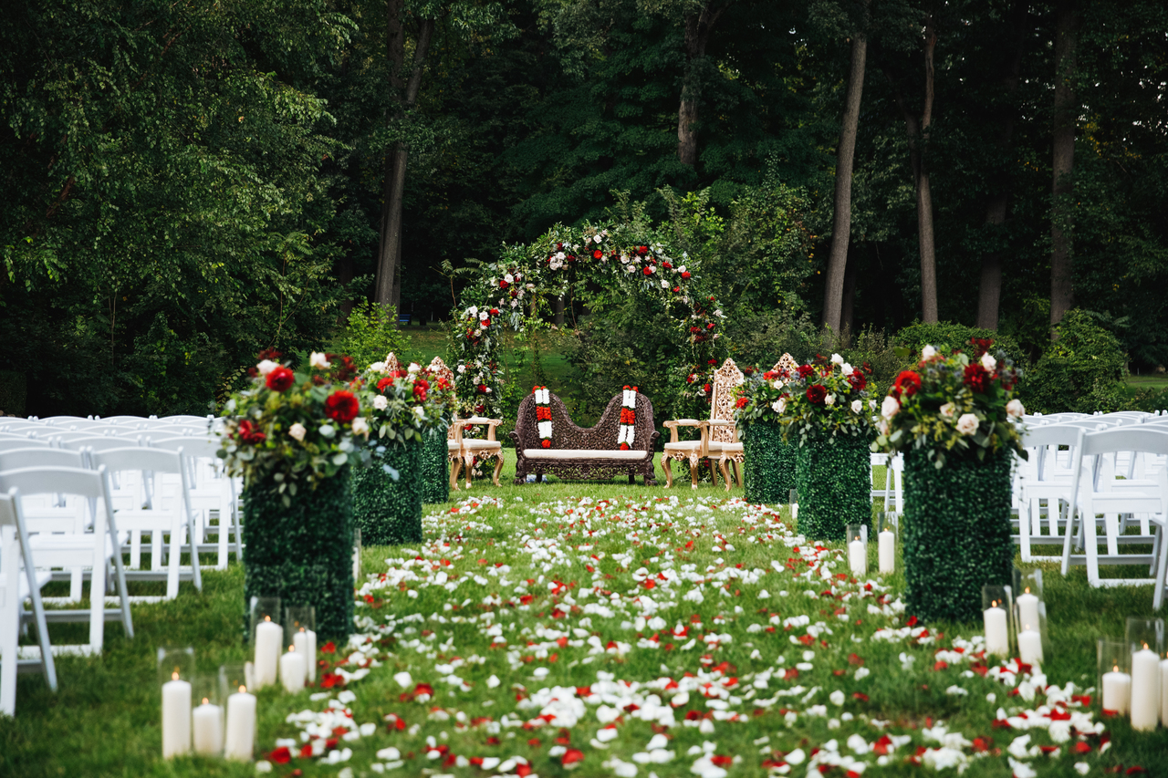 6 Ideas For a Rustic Farmstead Wedding